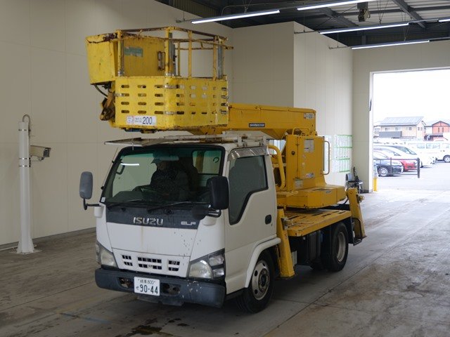 2004 Aerial Platform Isuzu Elf PB-NKR81N