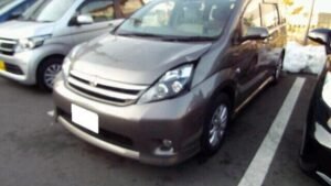 2010 TOYOTA ISIS ZGM11N
