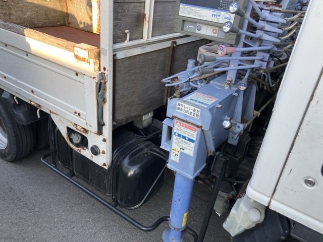 2004 Crane Truck Isuzu Elf KR-NKR81EA - Image 22