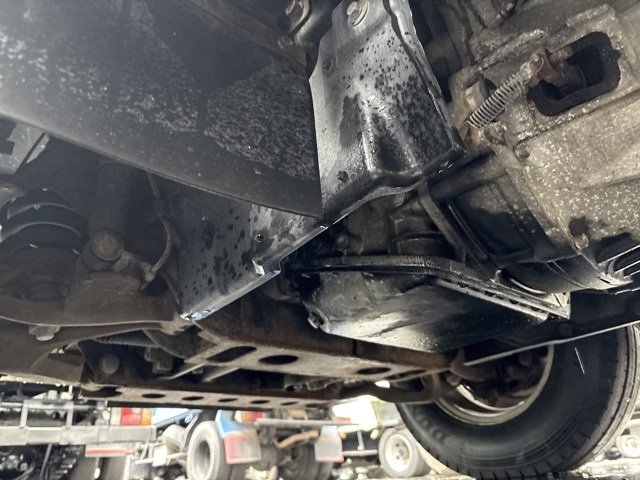 2011 Flat Body Truck Isuzu Elf SKG-NKR85A - Image 12