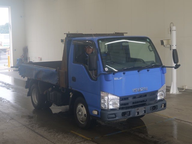 2011 Dump Tipper Truck Isuzu Elf BKG-NJR85 - Image 2