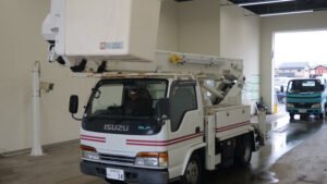 2000 Aerial Platform Isuzu Elf KK-NKR71E3N