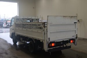 2004 Flat Body Truck Mitsubishi Fuso Canter KK-FE82EE
