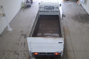 2004 Flat Body Truck Mitsubishi Fuso Canter KK-FE82EE