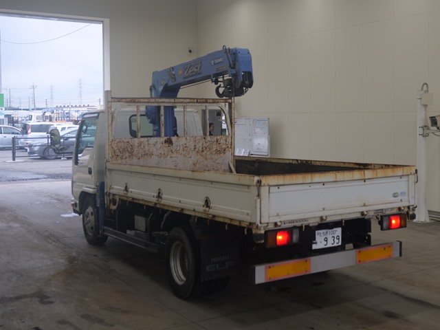 2010 Crane Truck Isuzu Elf BKG-NKR85R - Image 3