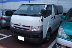 TOYOTA REGIUS CBA-TRH200V 2005