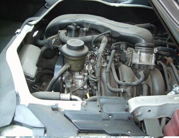 TOYOTA REGIUS CBA-TRH200V 2005 - Image 2