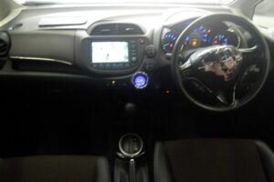 2012 Honda FITSHUTTLE Hybrid GP2 - Image 4