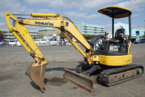 2003 Komatsu Excavator PC30MR-2