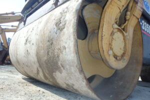 1999 Caterpillar Road Roller CB-335D