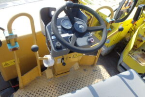 2007 CAT Road Roller CB-335E