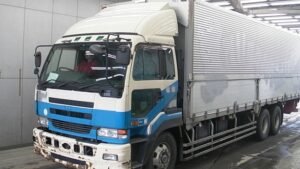 2001 Nissan BIGTHUMB Aluminum wing Box Truck CD48YVA 11.9 Ton