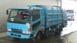 2002 Mitsubishi FIGHTER Garbage Truck FK61HG 1.95 Ton