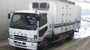 2000 Mitsubishi FIGHTER Freezer Box Truck FK61FJ 3.05 Ton