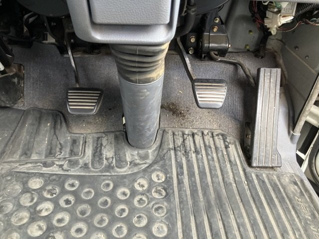 2004 Crane Truck Mitsubishi Fuso Canter PA-FE83DEN - Image 5