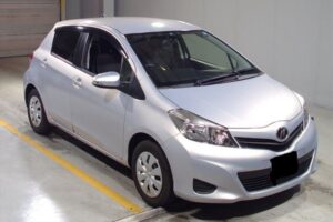 2012 TOYOTA Vitz NSP130 F