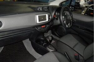 2012 TOYOTA Vitz NSP130 F