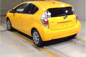 2014 Toyota Aqua NHP10 S
