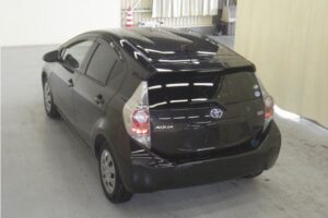2012 Toyota Aqua NHP10 S