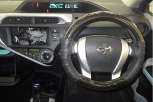 2012 Toyota Aqua NHP10 S