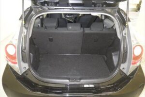 2012 Toyota Aqua NHP10 S