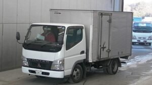 2003 Mitsubishi CANTER Box Truck FB700B 1.5 Ton