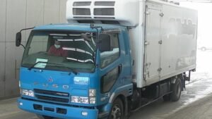 2003 Mitsubishi FIGHTER Freezer Box Truck FK61HJ 3 Ton