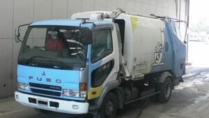 2001 Mitsubishi FIGHTER Garbage Truck FK71HE