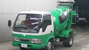 2004 Isuzu ELF Mixer Truck NKR81E3N 3 Ton