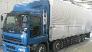 2001 Isuzu GIGA Aluminum wing Box Truck CYJ51W3 13 Ton