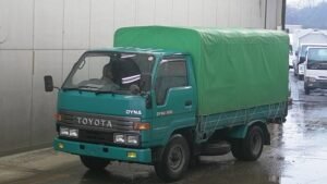 1994 Toyota DYNA Box Truck BU66 2 Ton
