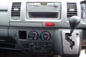 2008 Toyota Hiace Van KDH201V DX - Image 6