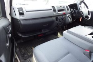 2008 Toyota Hiace Van KDH201V DX - Image 8