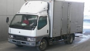 2002 Mitsubishi CANTER Box Truck FE63EEV 2 Ton