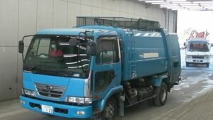 2002 NISSAN Garbage Truck MK25A 2.45 Ton