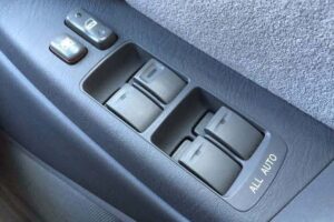 2004 Toyota Aristo JZS160 S300