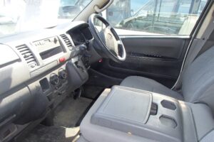 2006 Toyota HIACE Van TRH200V 1.25 Ton