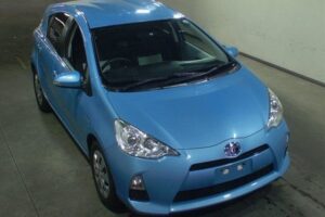 2012 Toyota Aqua NHP10 S