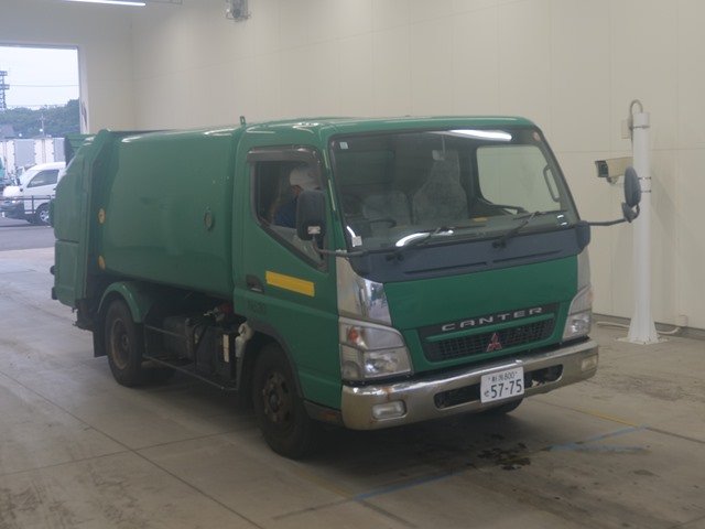 2006 Garbage Truck Mitsubishi Fuso Canter PA-FE83DC - Image 2