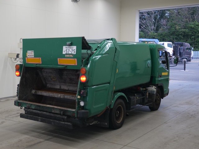 2006 Garbage Truck Mitsubishi Fuso Canter PA-FE83DC - Image 4