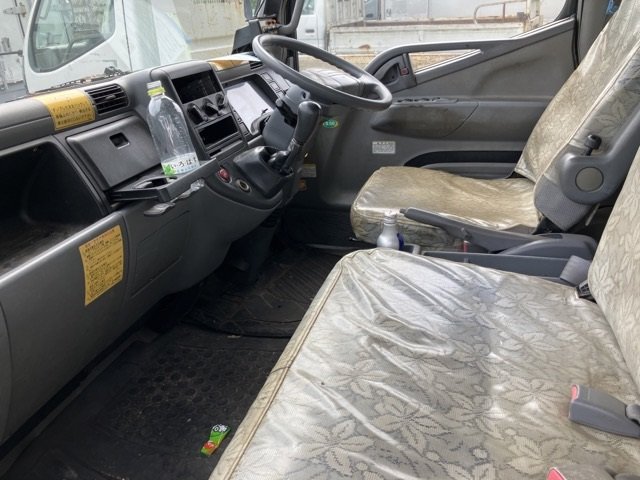 2006 Garbage Truck Mitsubishi Fuso Canter PA-FE83DC - Image 7