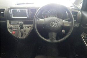 2005 Toyota Wish ZNE10G X