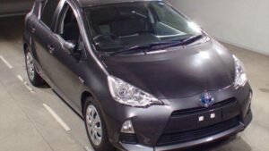 2012 Toyota Aqua NHP10 S