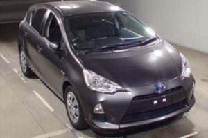 2012 Toyota Aqua NHP10 S
