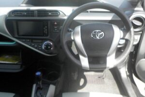 2012 Toyota Aqua NHP10 S