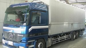 2004 MERCEDES-BENZ Aluminum wing Box Truck 13.3 Ton