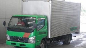 2003 Mitsubishi CANTER Box Truck FE82EG