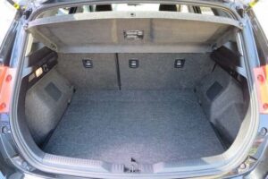 2015 Toyota Auris NZE181H 150X