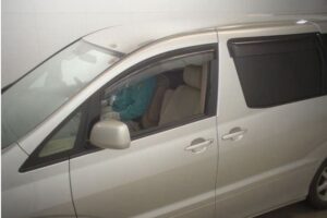 2005 Toyota Alphard ANH15W VAX