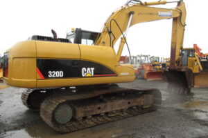 2007 CAT Excavator 320D